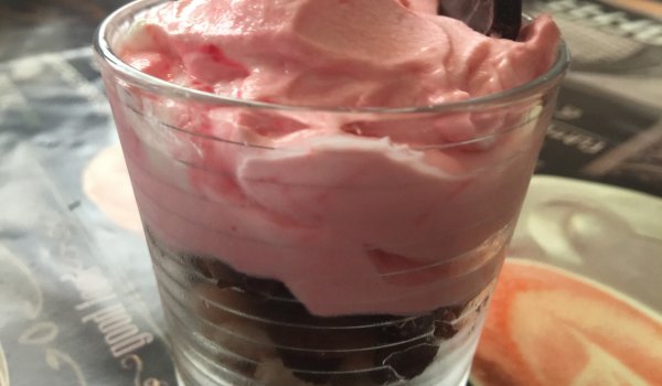 Диетичен Крем с Бисквити и Крема Сирене