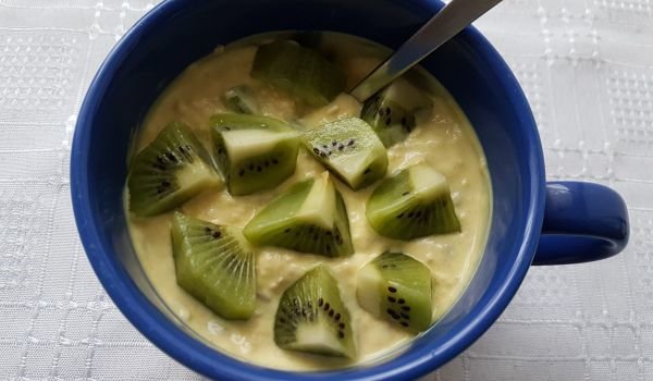 Диетична закуска с овесени ядки и киви