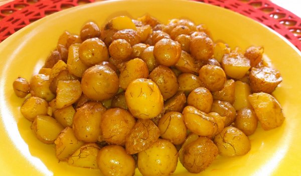 Джуркани пресни картофи на тенджера