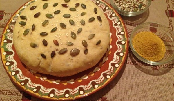 Домашен хляб с лимец и семки