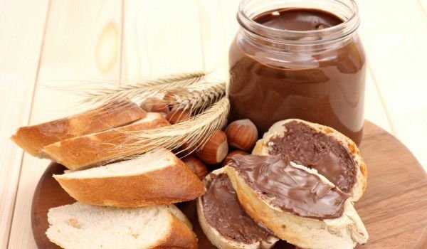 Домашен течен шоколад с лешници