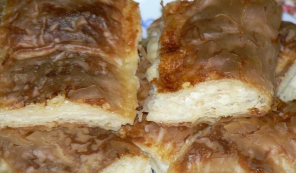 Домашна баница с готови кори