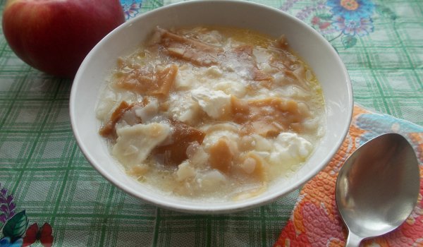 Домашна юфка с крема сирене и сирене