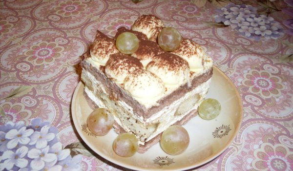 Домашна торта с грозде и маскарпоне