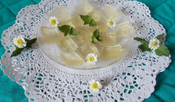 Домашни желирани бонбони с липа и джинджифил