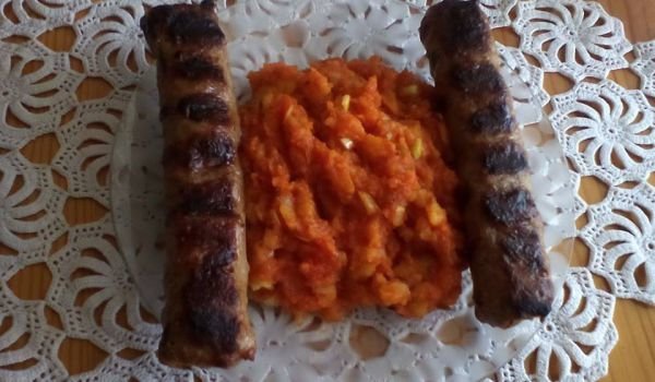 Домашни кебапчета на скара