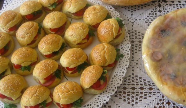 Домашни мини хамбургери