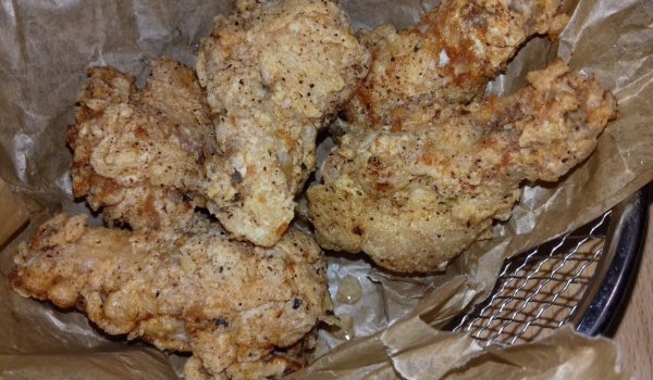 Домашни панирани крилца KFC
