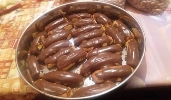 Домашни сладки с шоколадова заливка