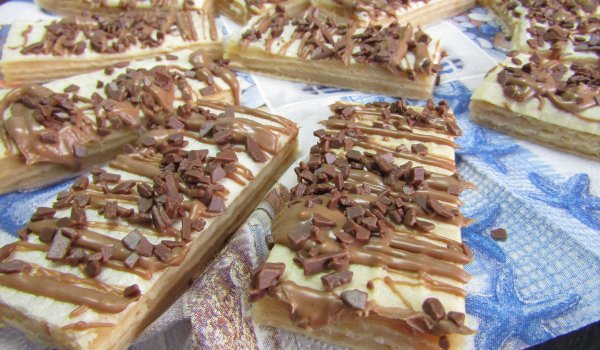 Домашни вафли с готови кори