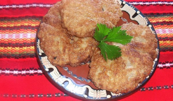 Домашните шницели на мама от кайма