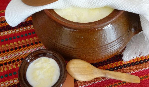 Домашно квасено мляко в гърне