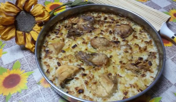 Домашно пиле с ориз, картофи и зеленчуци