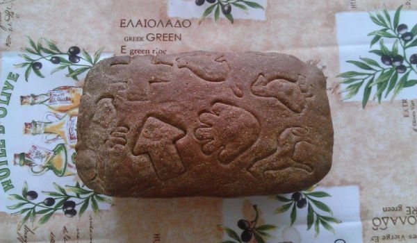 Домашно пълнозърнесто хлебче