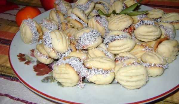 Дребни празнични сладки