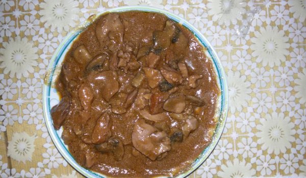 Дробчета с бекон и гъби яхния