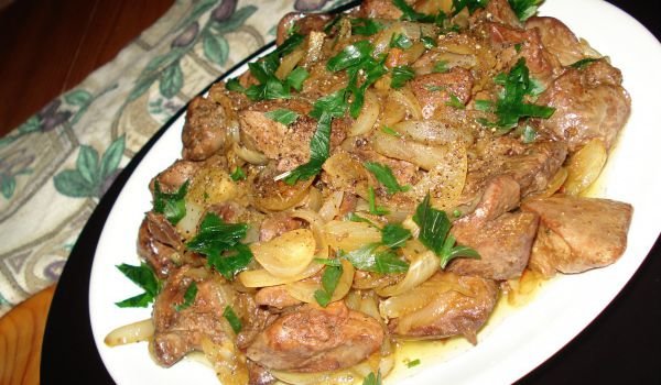 Дробчета с лук и магданоз