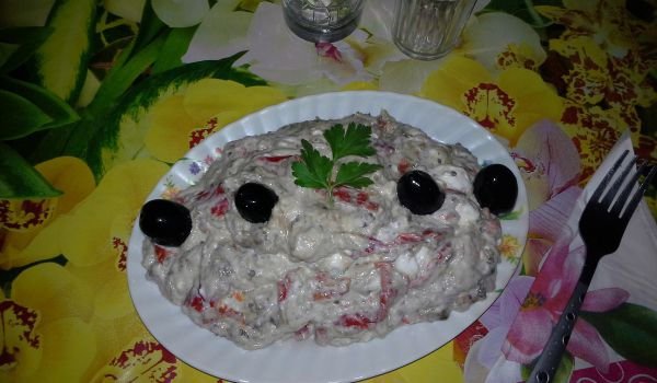Дърпана салата с печени чушки и патладжан