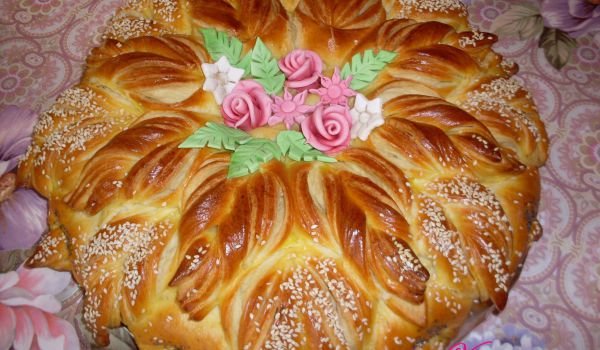 Ефектна питка с кисело мляко