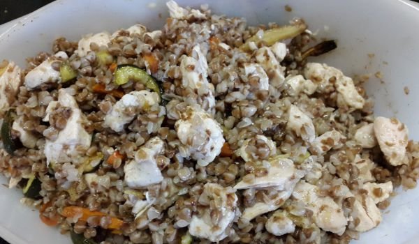 Елда с пиле и зеленчуци