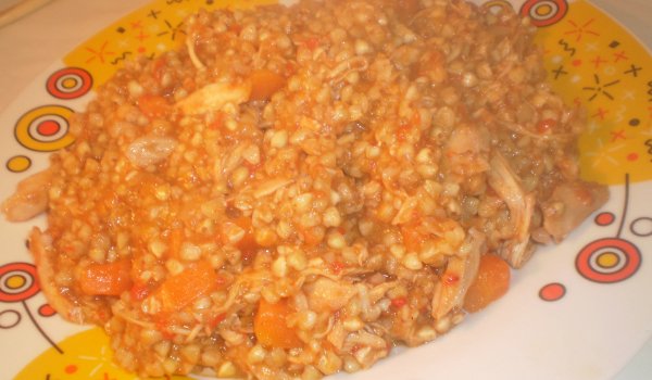 Елда с пилешко бутче