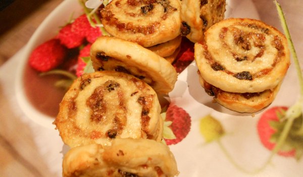 Еврейски празнични бисквити Rugelach