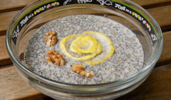Фит закуска с чиа, круши и орехи