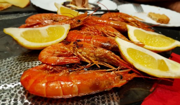 Фламбирани скариди с коняк