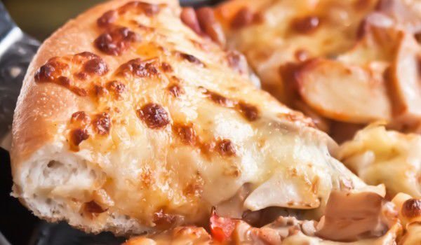 Гарнирана питка