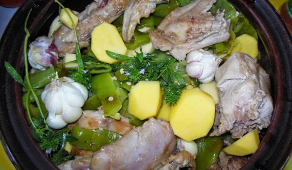 Гювече с пилешко