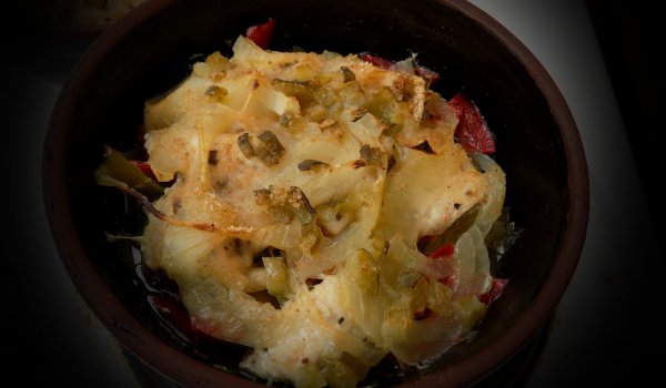 Гювечета с пилешко и зехтин