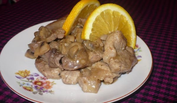 Глазирано портокалово свинско с гъбки