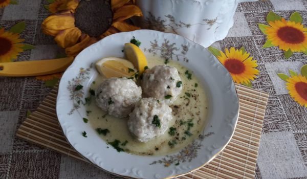 Голи сарми с млечен сос