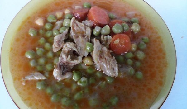 Готвено пилешко със зеленчуци