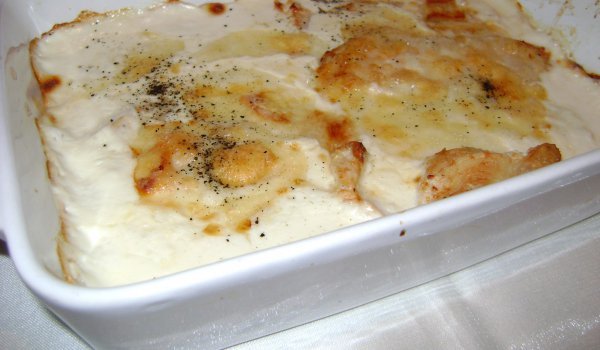 Гриловани пилешки каренца със сметана и моцарела