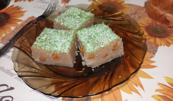 Грис халва със стафиди