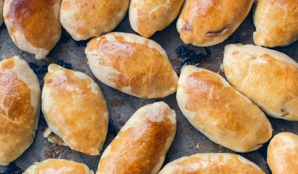 Гръцки великденски кифлички