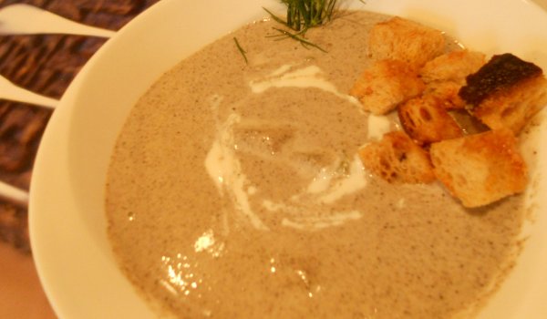 Гъбена кремсупа със сметана