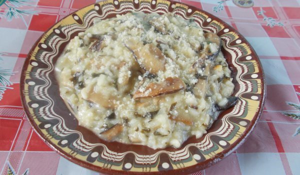 Гъби с пармезан, лапад и ориз
