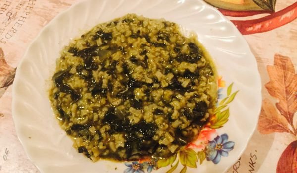 Гъст спанак с ориз и джоджен