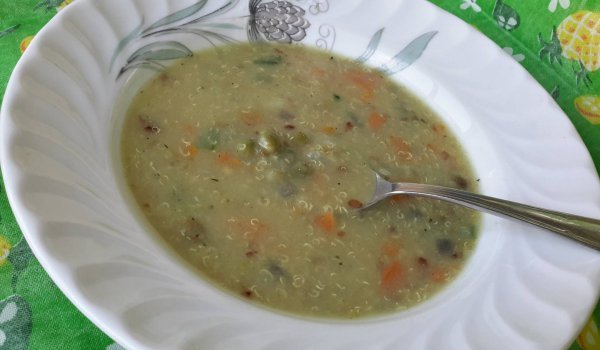 Гъста супа със зеленчуци и киноа