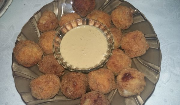 Хапки от кайма и сос