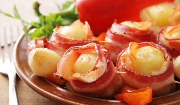 Хапки от картофи със сирене и бекон