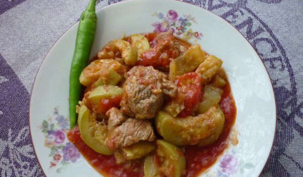Хапки от свинско месо с тиквички