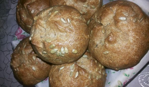 Хлебчета от пълнозърнесто брашно и лимец