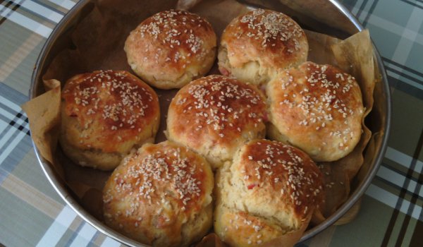 Хлебчета с шунка и сирене