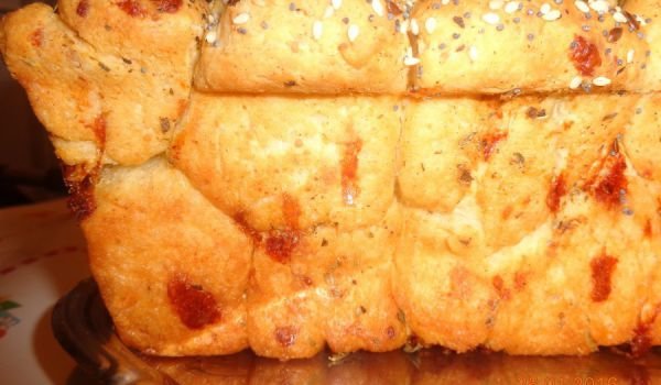 Хляб с кашкавал и подправки
