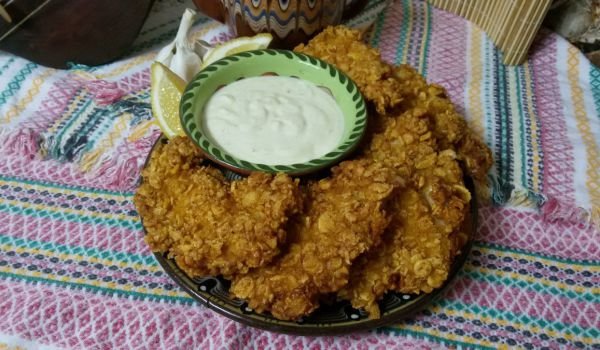 Хрупкави пилешки филета с корнфлейкс