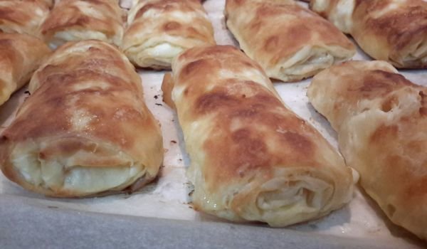 Хрупкави рулца от фини кори