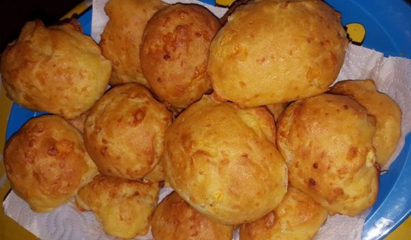 Хрупкави сиренки със златиста коричка